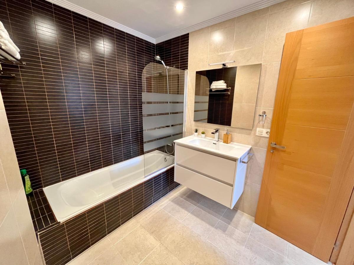 Atuaire Home La Catedral En El Salon Parking Incluido Burgos Exterior foto